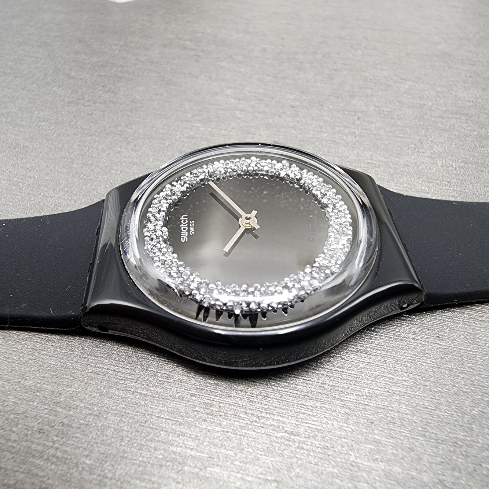 Swatch Sparkle Night Watch Women 34mm Black Dial Black Tone Round READ! New Batt5