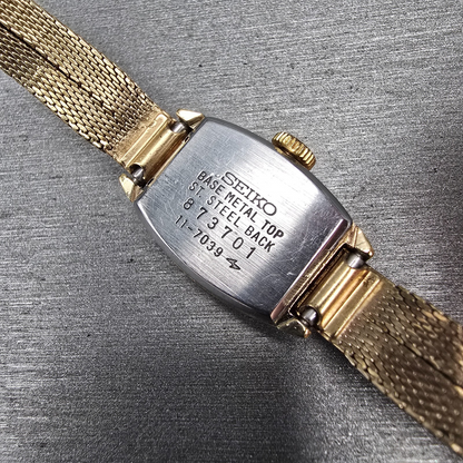 Seiko Watch Women 15mm Brown Dial Gold Tone Oval 11-7039 Manual Wind Vintage JP210