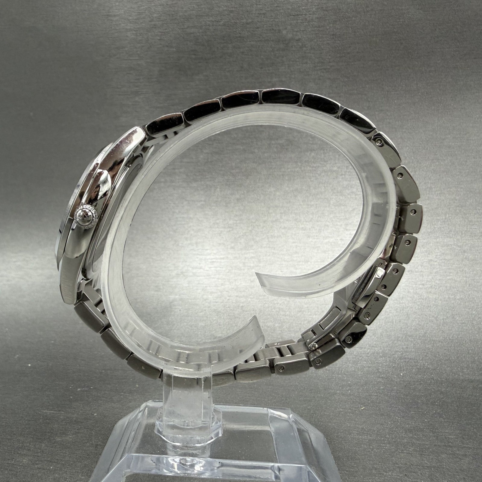 Bulova Watch Women 32mm MOP Dial Stainless Steel Round 96P198 New Battery6