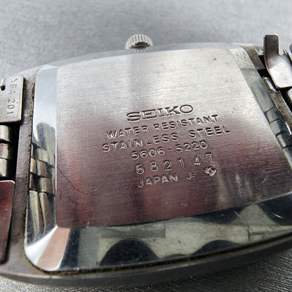 Seiko Lord Matic Watch Men 33mm Silver Dial Silver Tone Daydate 56065220 PARTS10