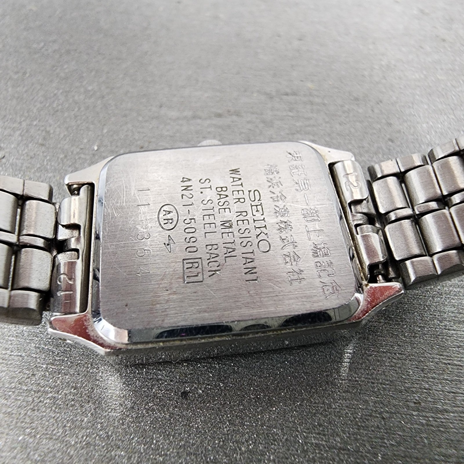 Seiko Tank Watch Women 19mm Silver Dial Silver Tone 4n215090 New Battery9