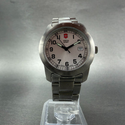 Victorinox Swiss Army Field Watch Women 30mm White Dial Steel Date New BatteryAB5