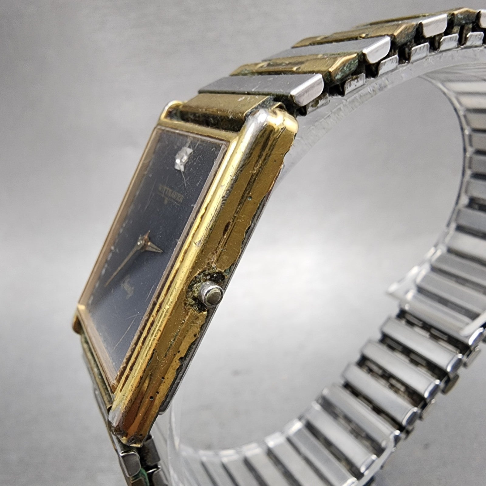 Wittnauer Tank Watch Men 24mm Black Dial Gold Tone Rectangle 8T2307 9782 PARTS3