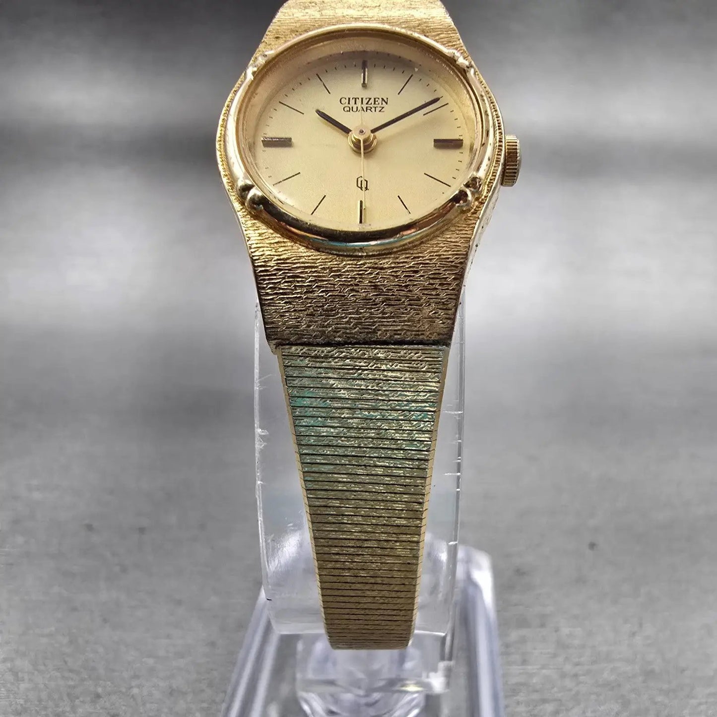 Citizen CQ Watch Women 19mm Gold Dial Gold Tone Round 2030-943040 New Battery5