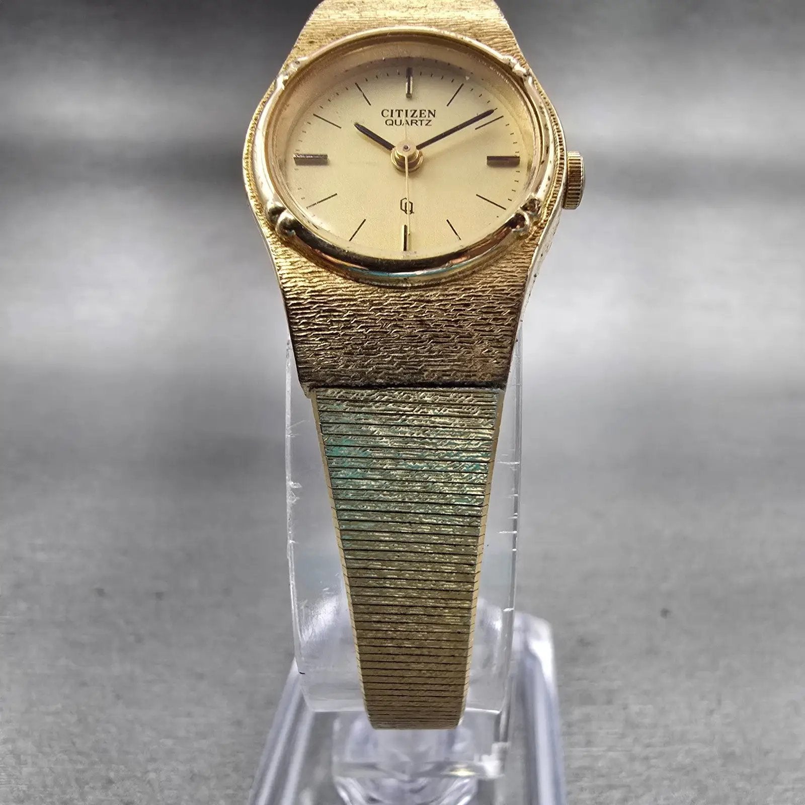 Citizen CQ Watch Women 19mm Gold Dial Gold Tone Round 2030-943040 New Battery5