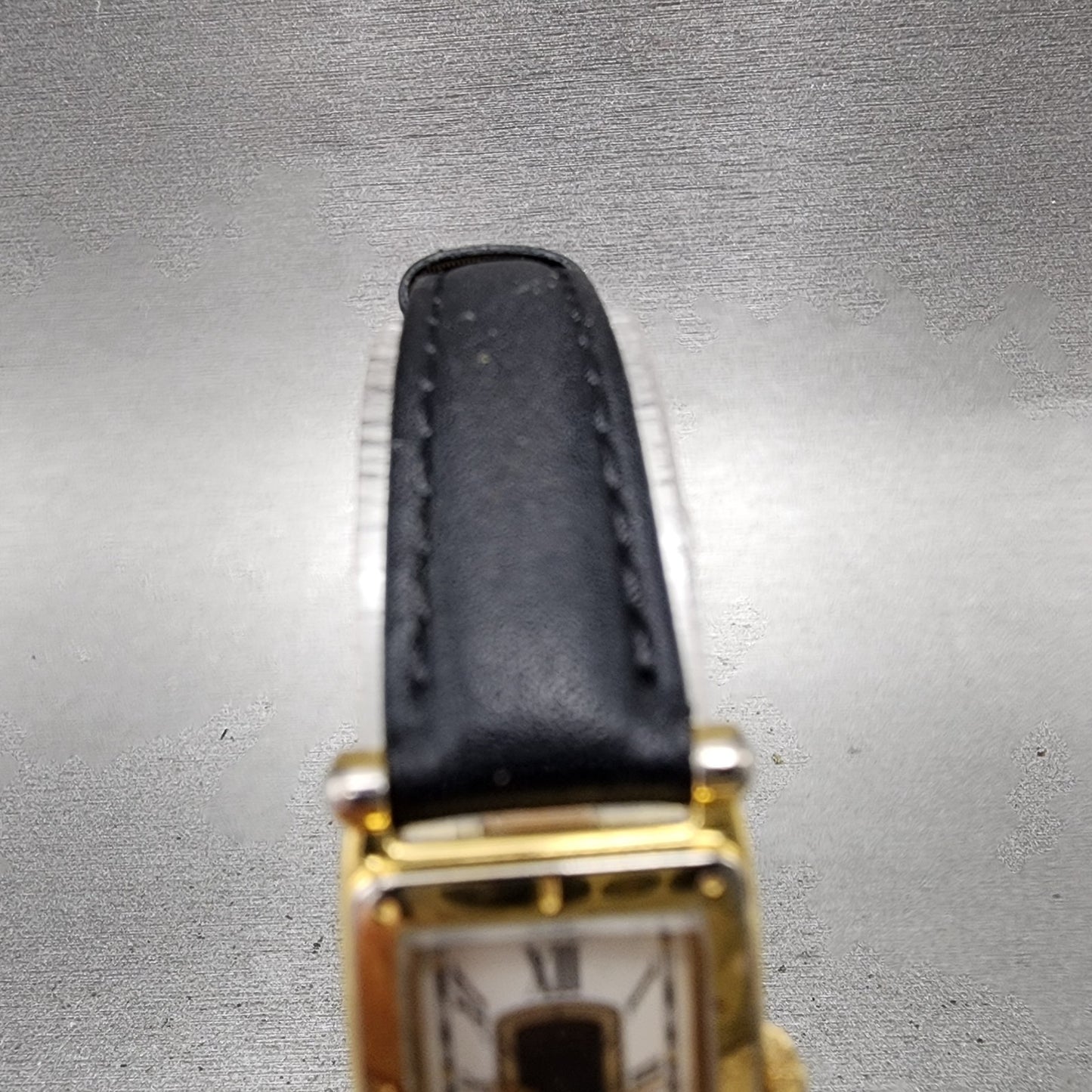 Seiko Age Of Discovery Tank Watch Women 16mm White Dial Gold Tone New Battery4