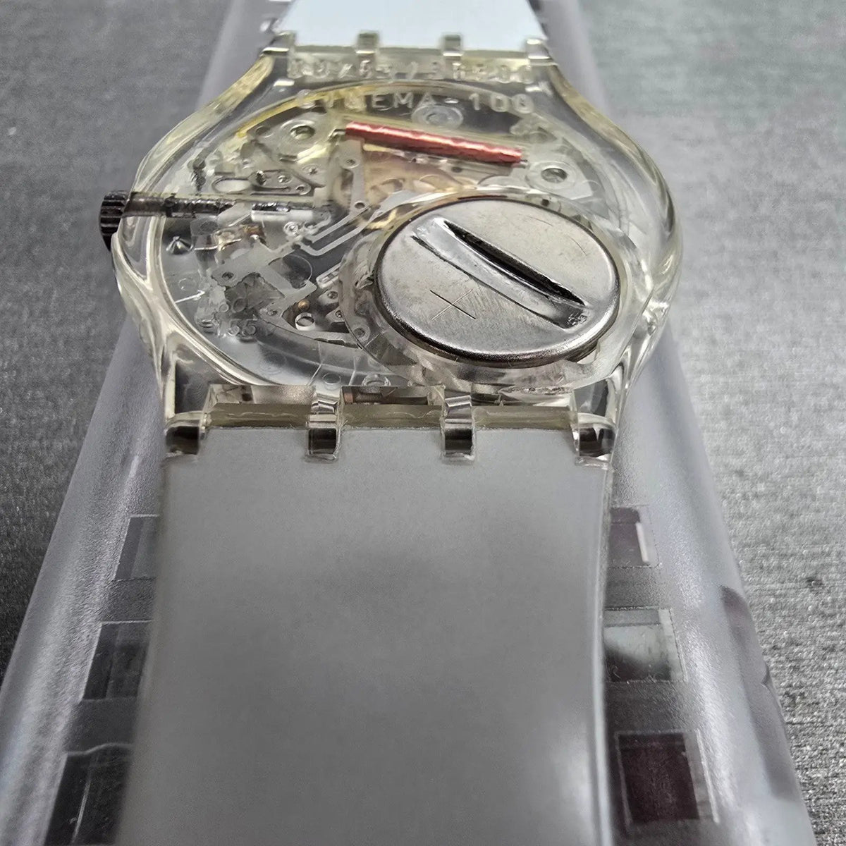 Swatch Time to Reflect Watch Men 34mm Silver Dial Clear Case GZ143 New Batt NOS11