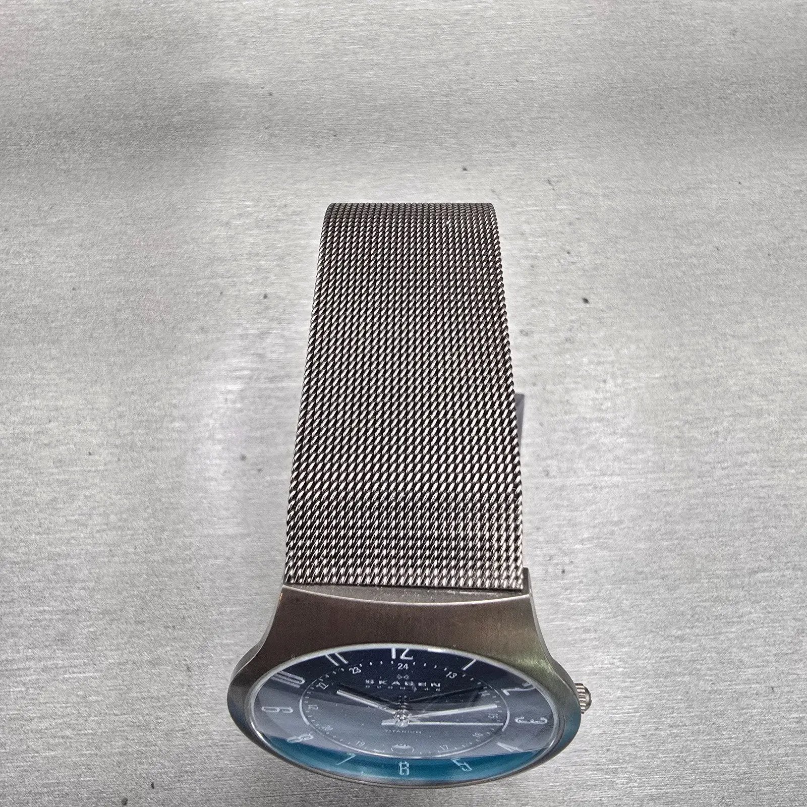 Skagen Watch Men 37mm Blue Dial Titanium Date Round 233XLTTN New Battery4