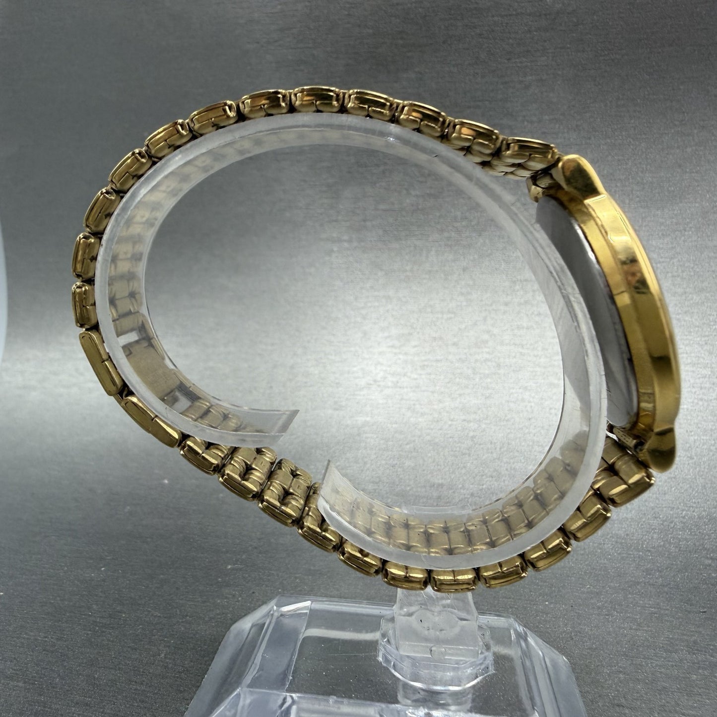 Seiko Watch Men 33mm Black Dial Gold Tone Round Vintage V701-1T79 PARTS9