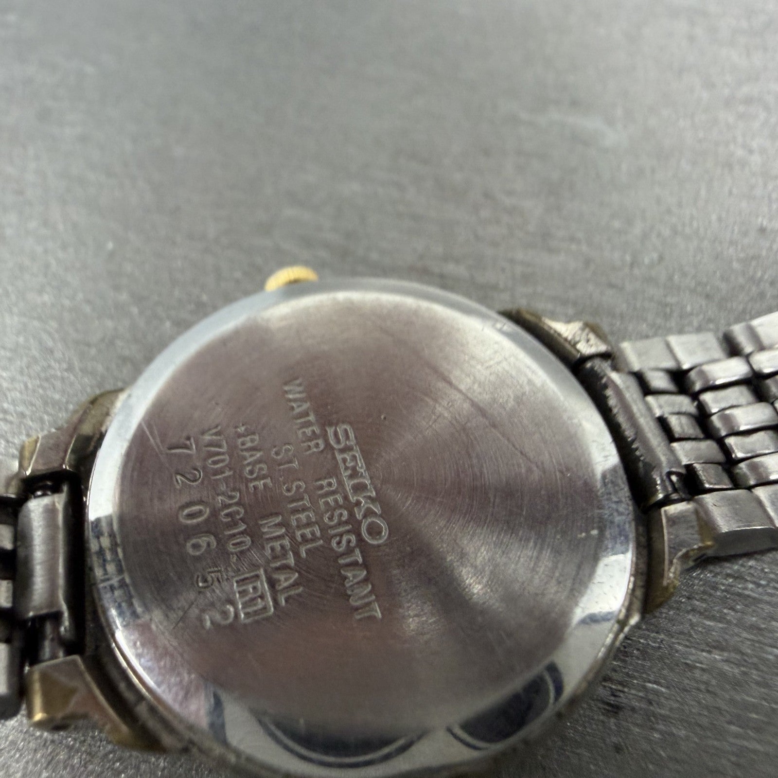Seiko Watch Women 24mm Champagne Dial Two Tone Round V701-2C10 New Battery9