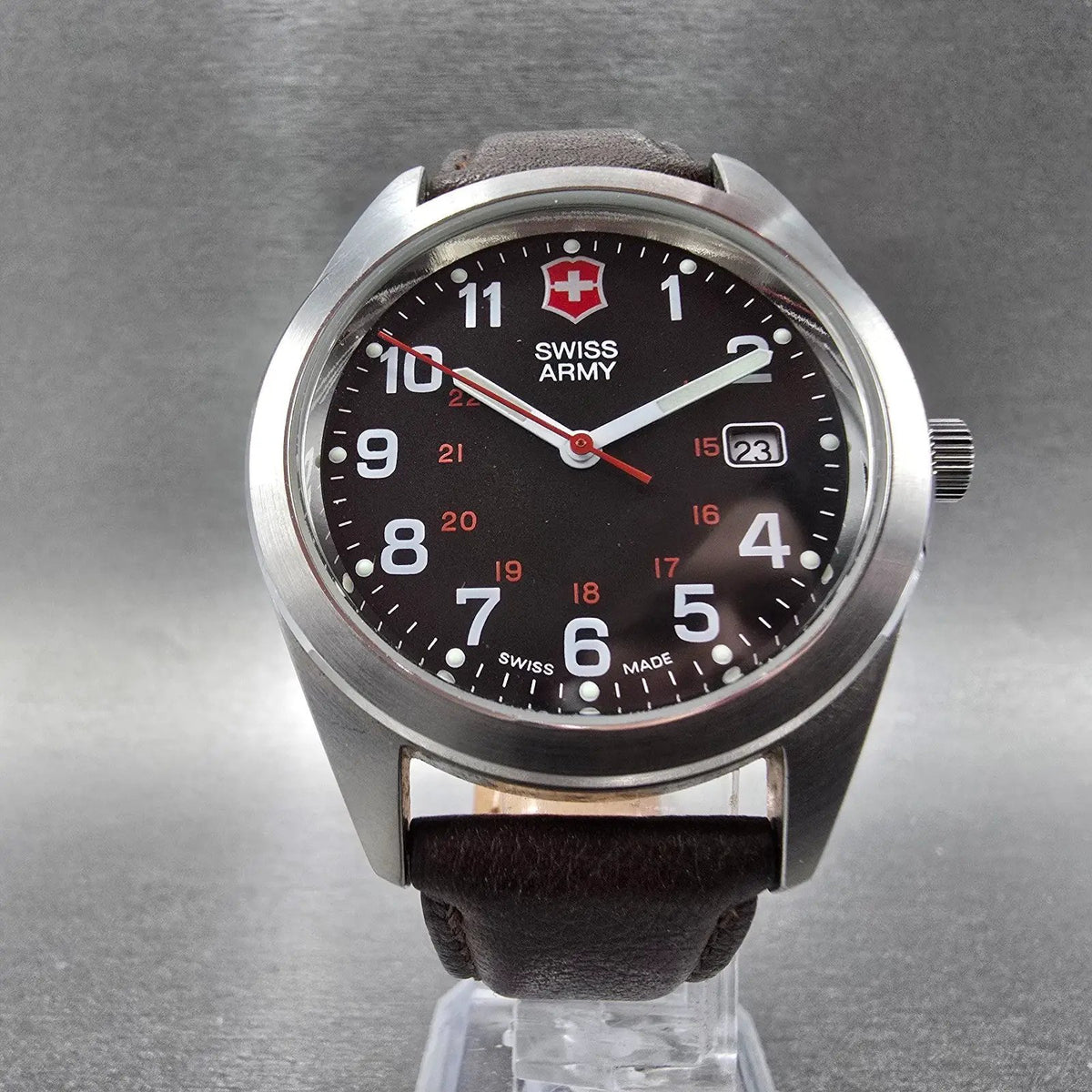 Victorinox Swiss Army Garrison Watch Women 34mm Black Dial Steel Date PARTS 896