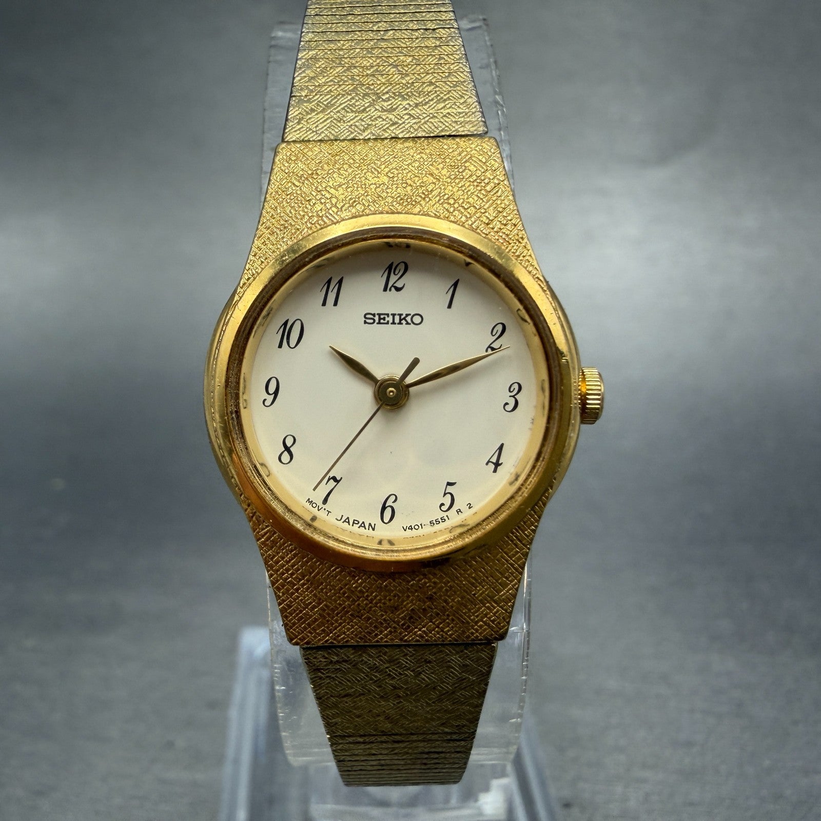 Seiko Watch Women 19mm White Dial Gold Tone Round V401-1819 New Battery Vintage0