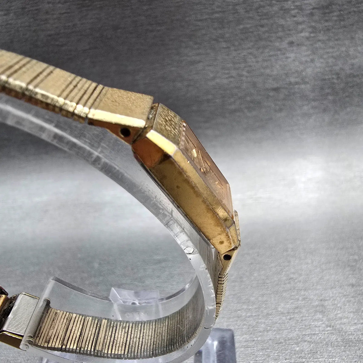 Seiko Watch Women 12mm Gold Dial Gold Tone Rectangle 1320-5049 New Battery 893