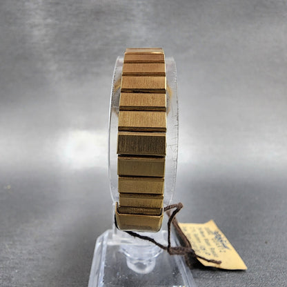Pulsar Watch Women 24mm Black Dial Gold Tone Date Round Y6420030 New Batt NOS9