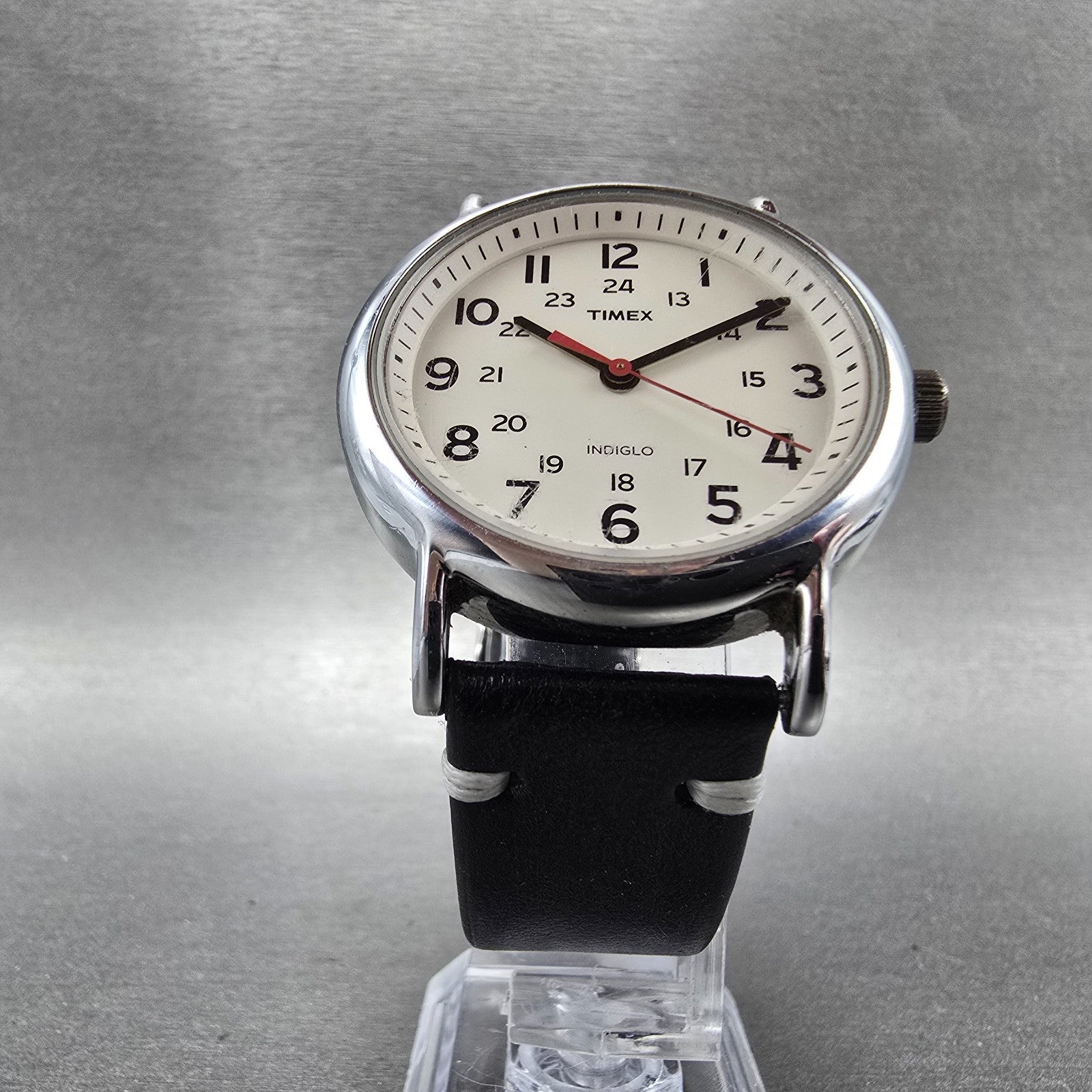 Timex Weekender Watch Men 38mm White Dial Silver Tone Round New Battery KHB5