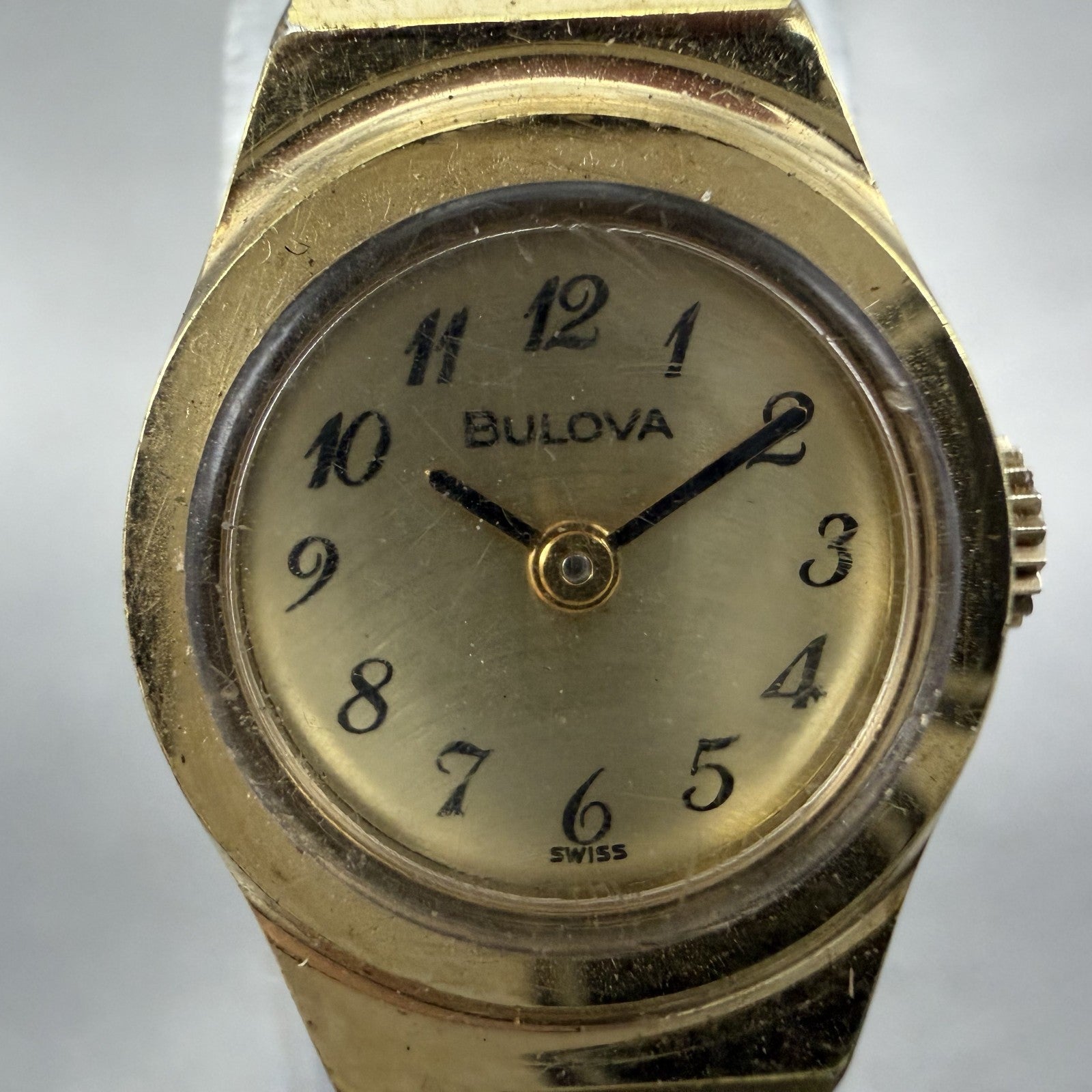 Bulova Watch Women 16mm Champagne Dial Gold Tone Manual Round Vintage Runs1