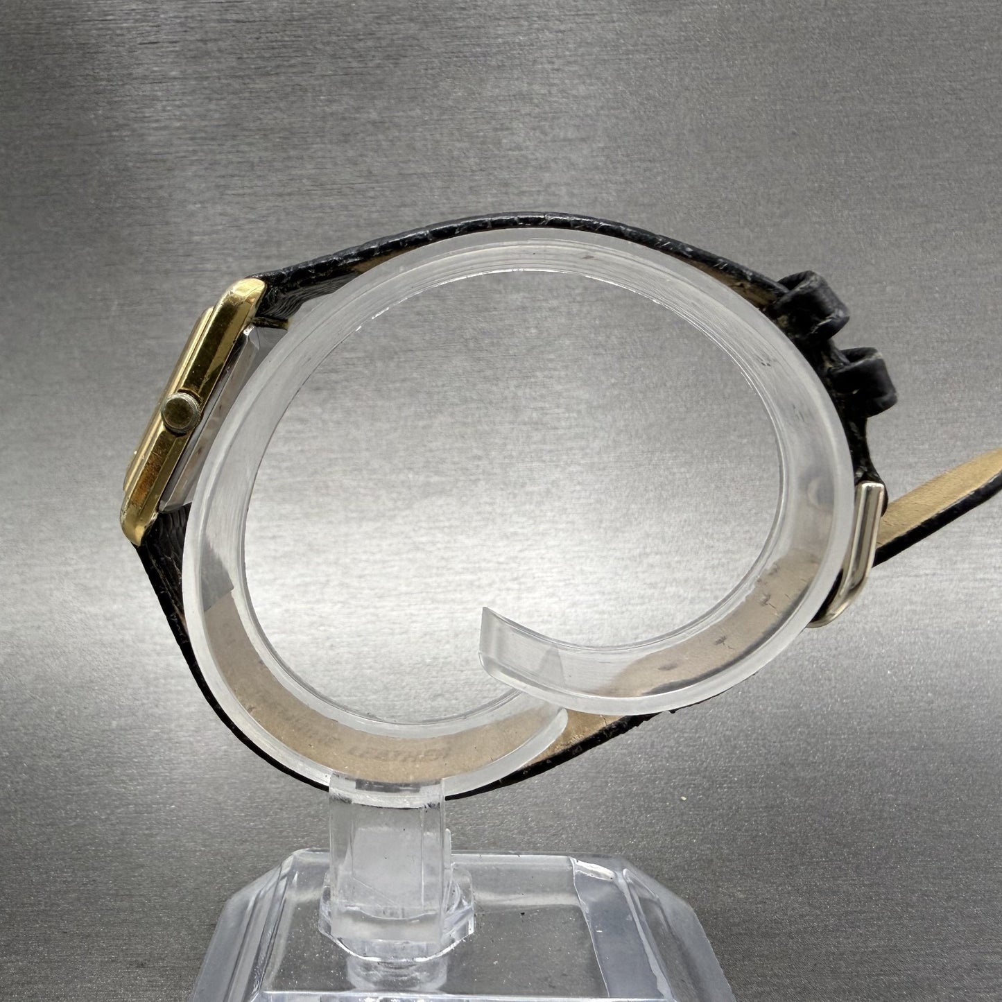 Seiko Tank Watch Women 18mm Champagne Dial Gold Tone Rectangle 14215570 New Bat6