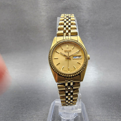 Seiko Watch Women 24mm Gold Dial Gold Tone Daydate Round 7N830041 New Battery5
