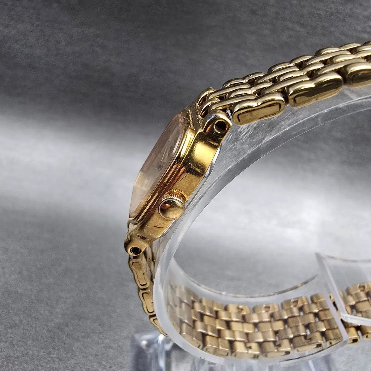 Seiko Watch Women 16mm Champagne Dial Gold Tone Rectangle 4N00-5249 New Battery2
