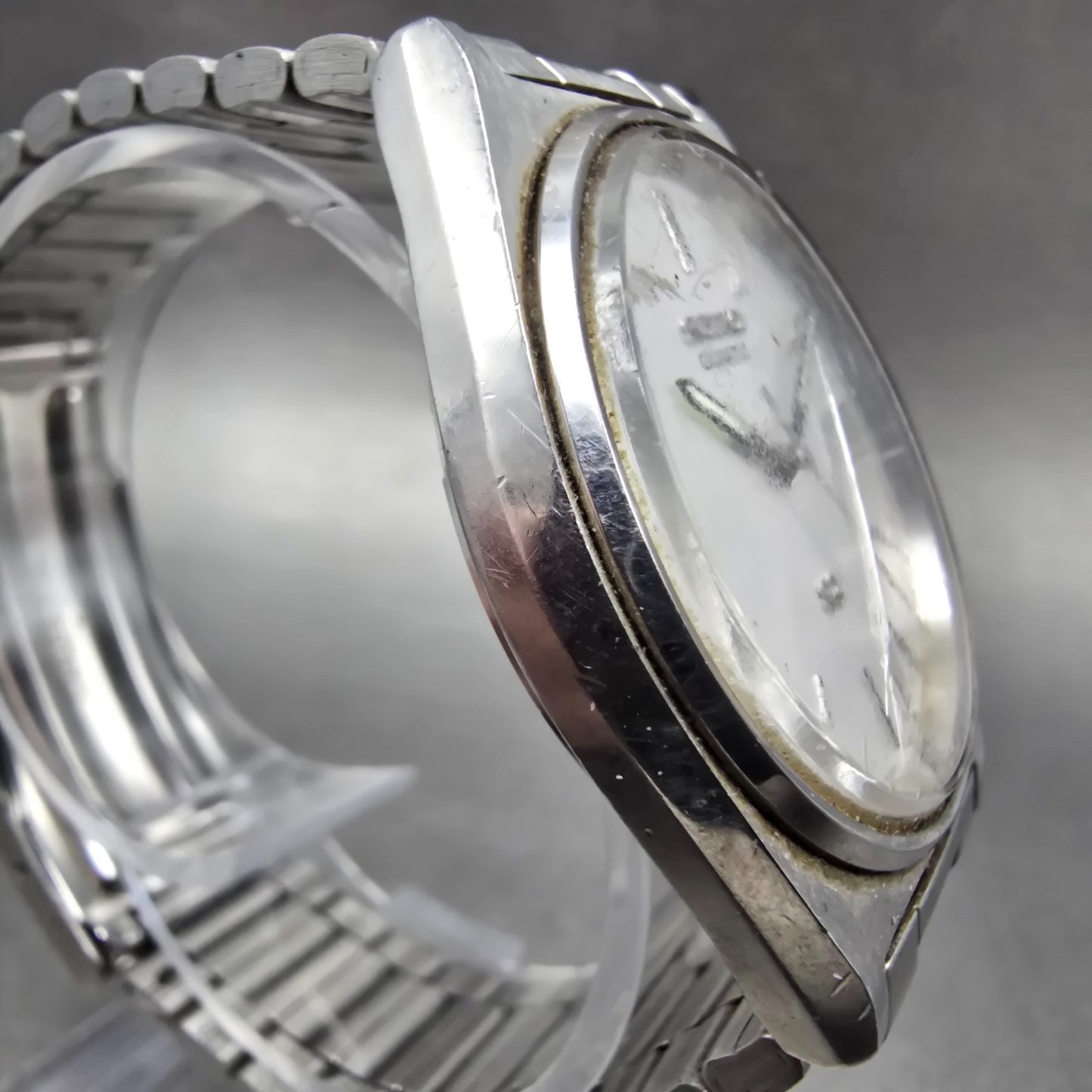 Seiko SQ Watch Men 35mm Silver Dial Silver Tone Date Round 5H22-7A09 PARTS VTG4