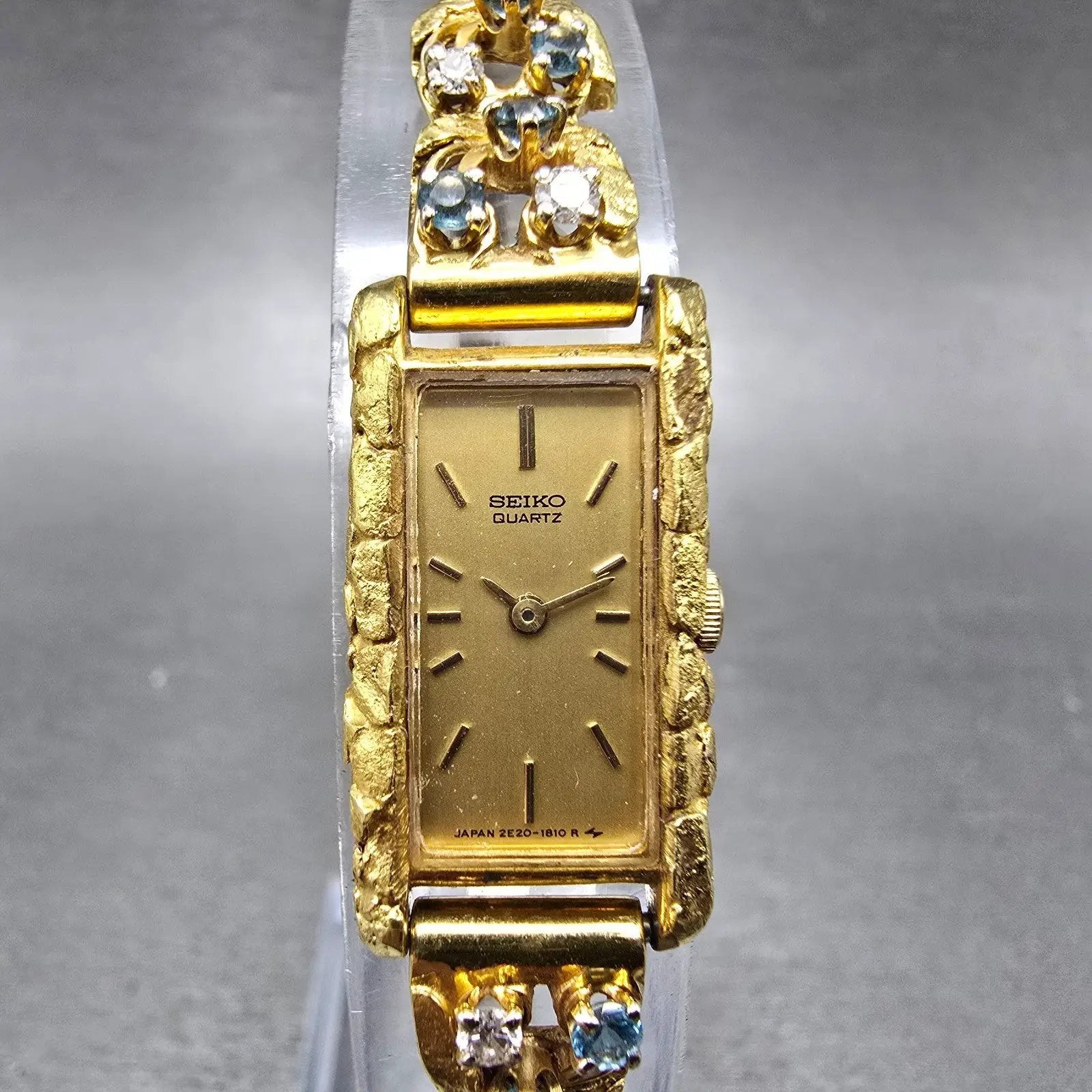 Seiko Tank Watch Women 14mm Champagne Dial Gold Nugget 2E20-6429 New Battery0
