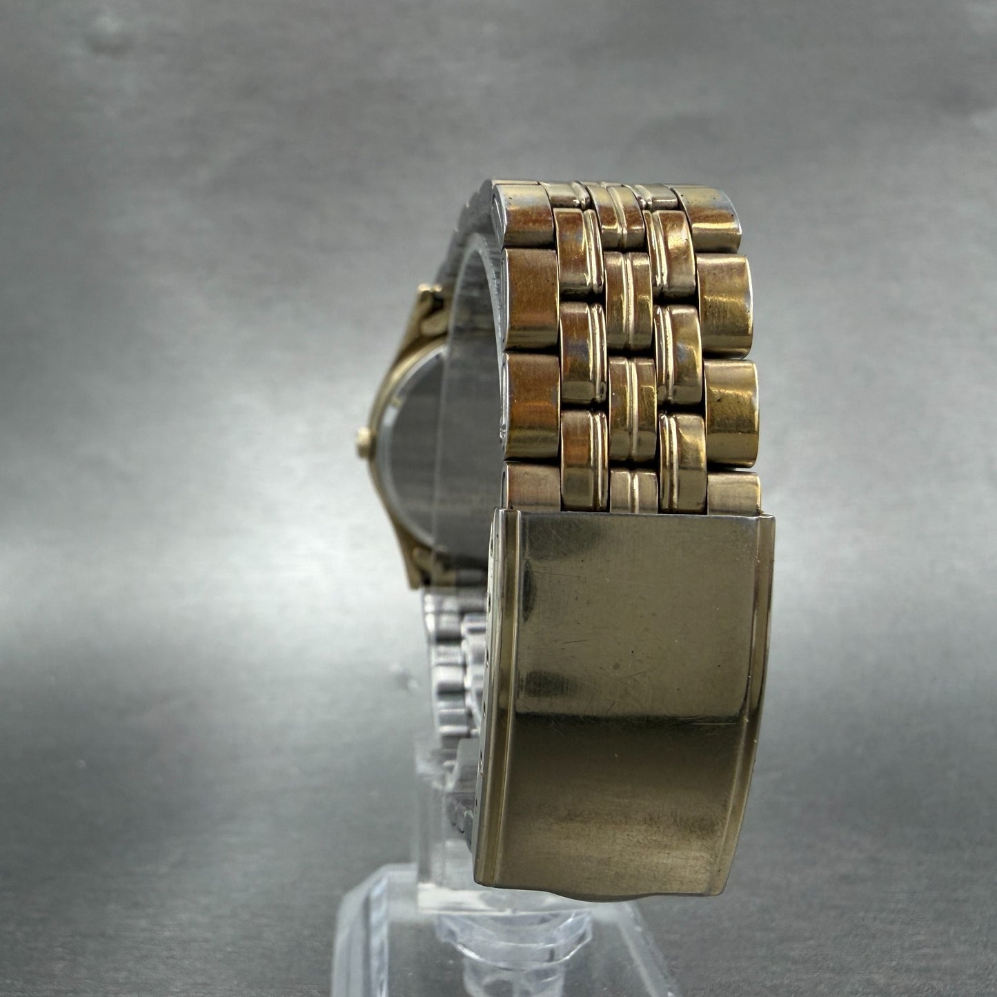 Rioch Limelight Watch Unisex 32mm Champagne Dial Gold Tone Round New Battery7