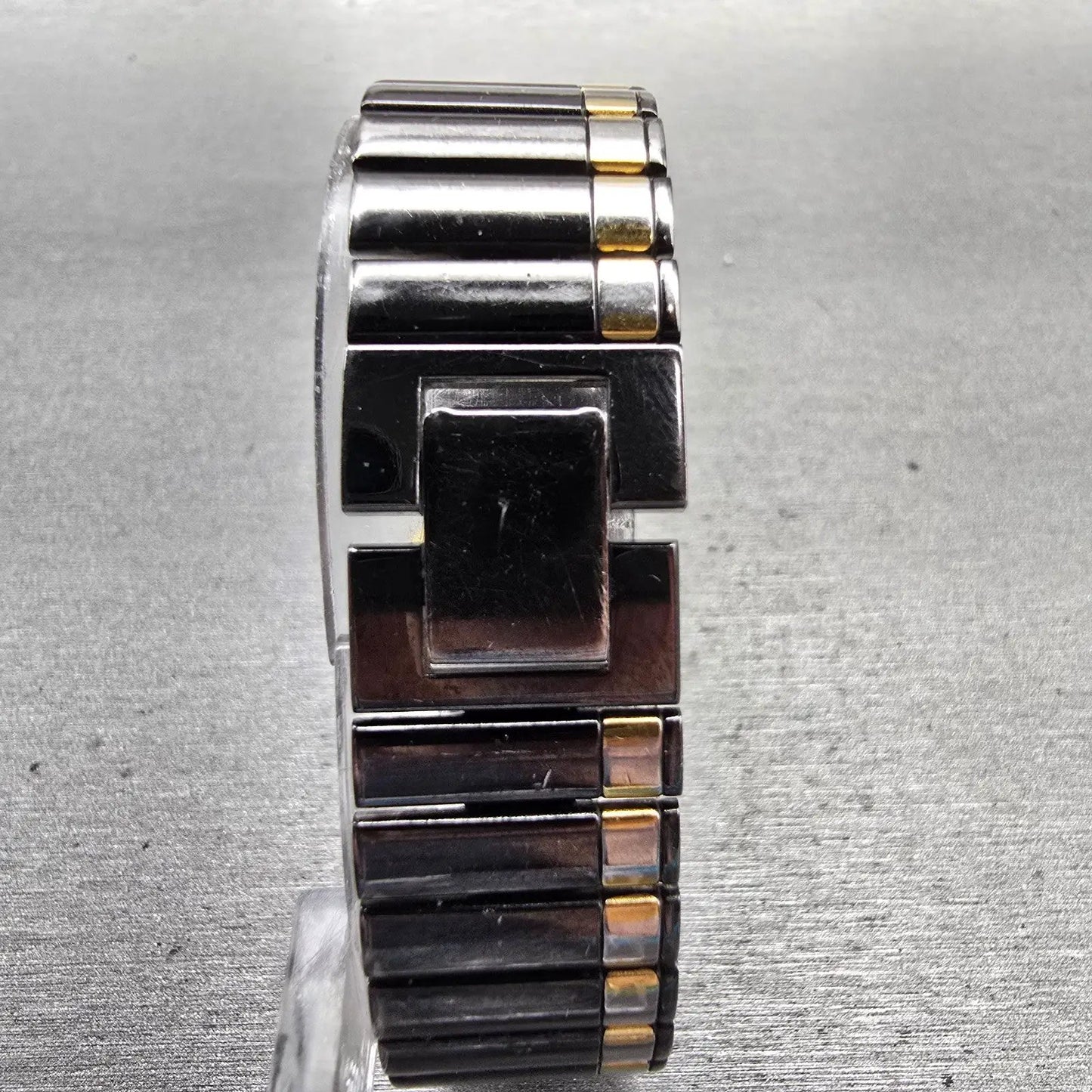 Seiko Asymmetrical Watch Women 17mm Gold Dial Black & Gold Tone 2Y00-5G29 NewBat7