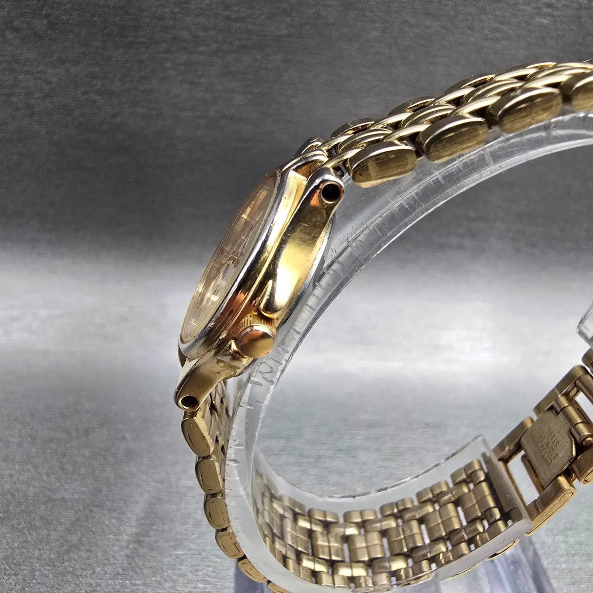 Citizen Watch Women 21mm White Dial Gold Tone Round 5930-S42068 New Battery VTG2