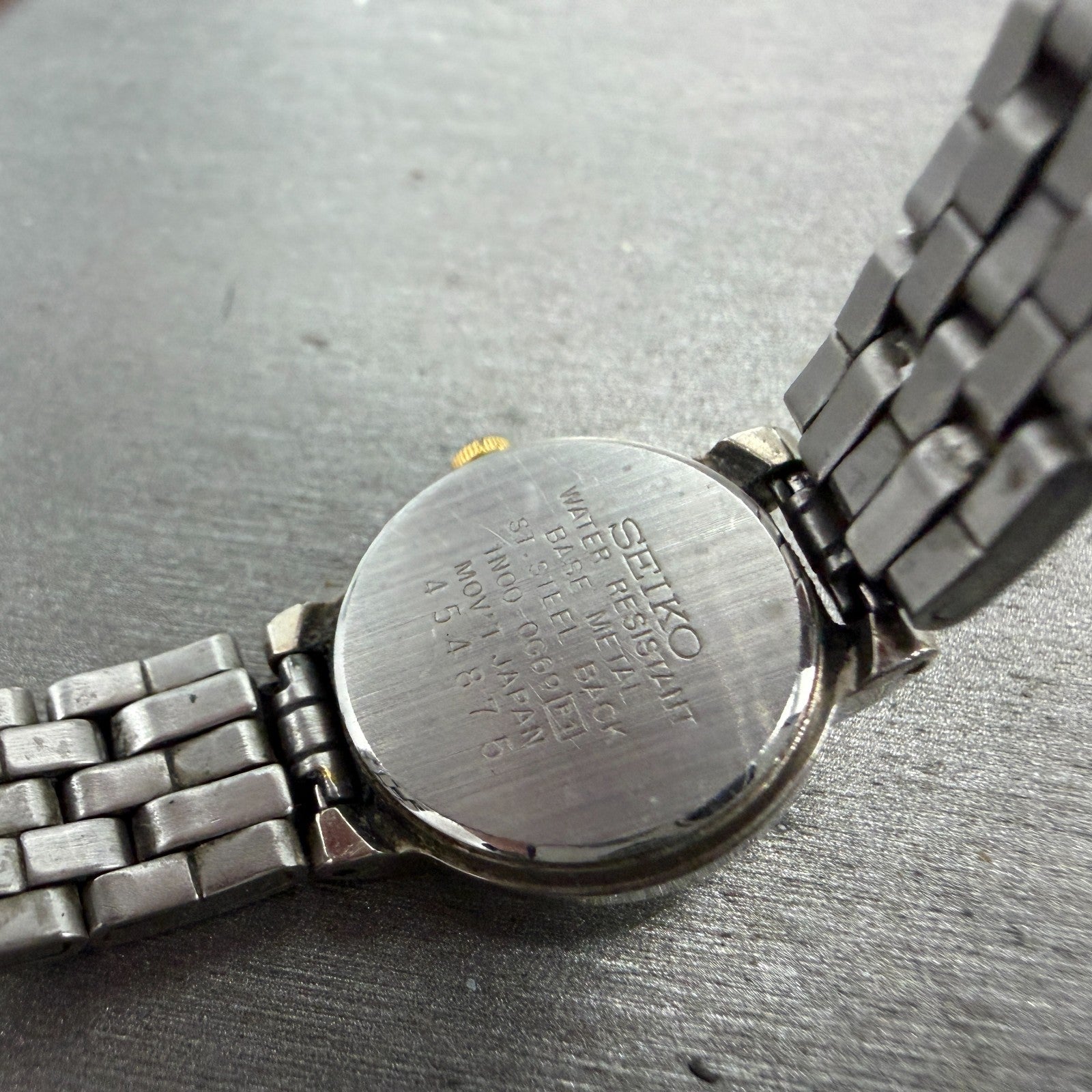 Seiko Watch Women 20mm Silver Dial Two Tone Round Vintage 1N00-0G69 New Battery39