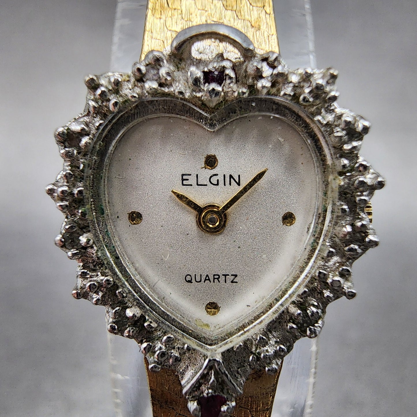 Elgin Watch Women Silver Dial Gold Tone Heart Shaped Gem Set bezel New battery1