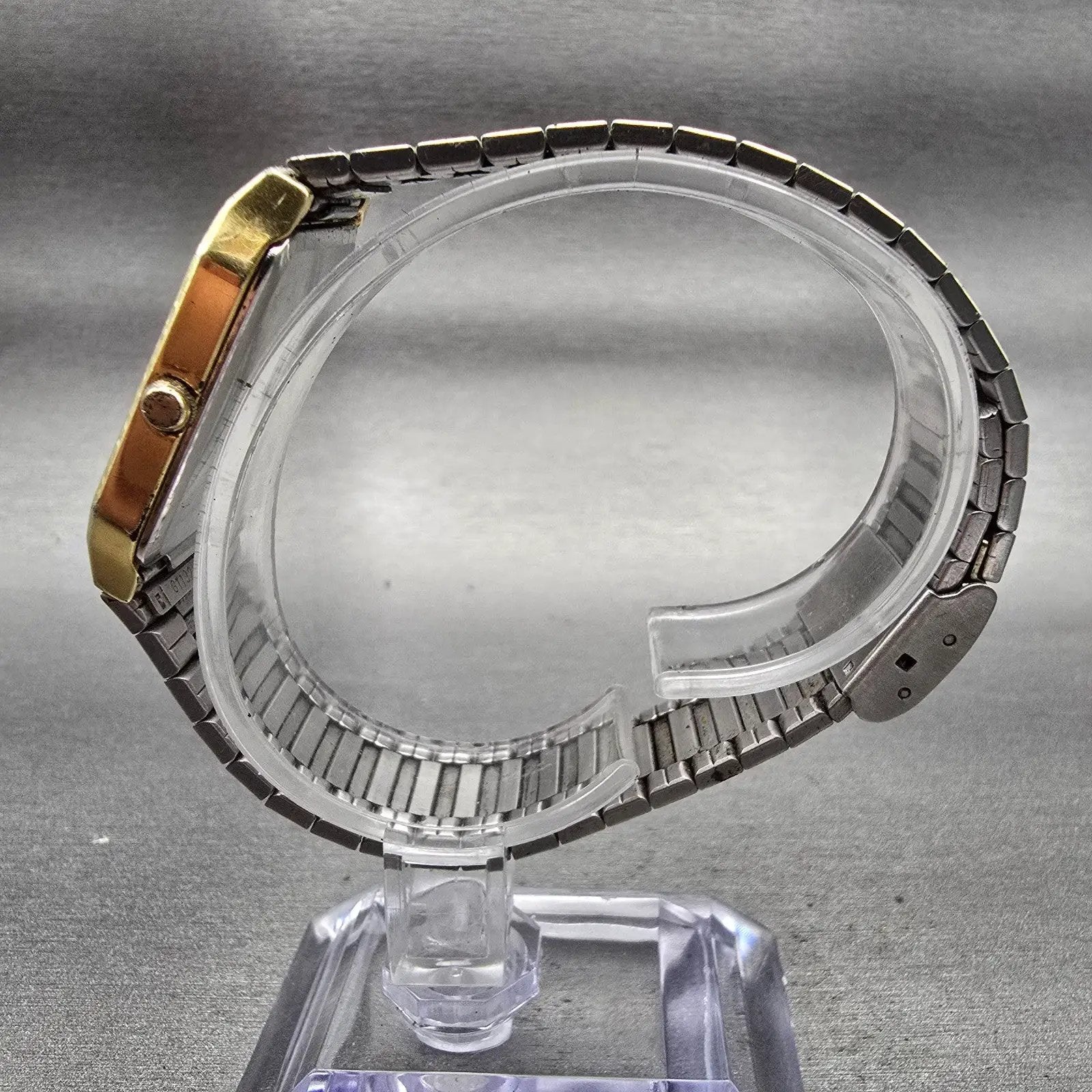 Seiko Tank Watch Men 26mm Gold Dial Gold Tone Rectangle 6530-5790 New Battery6