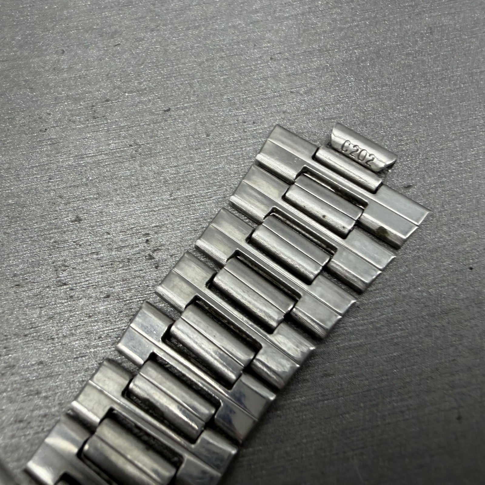 Seiko SQ Bracelet C202 Stainless Steel Tri Folding Clasp 8mm Vintage Japan B7