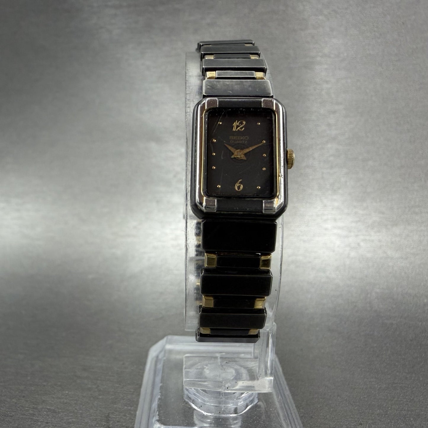 Seiko Tank Watch Women 14mm Black Dial Black & Gold Tone 2E20-5590 New Battery A5