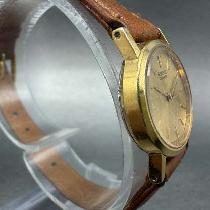 Seiko Watch Women 20mm Champagne Dial Gold Tone Round 2P20-0A10 New Battery VTG3