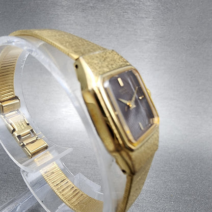 VTG Seiko Watch Women 16mm Black Dial Gold Tone Rectangle 2C205770 New Battery3