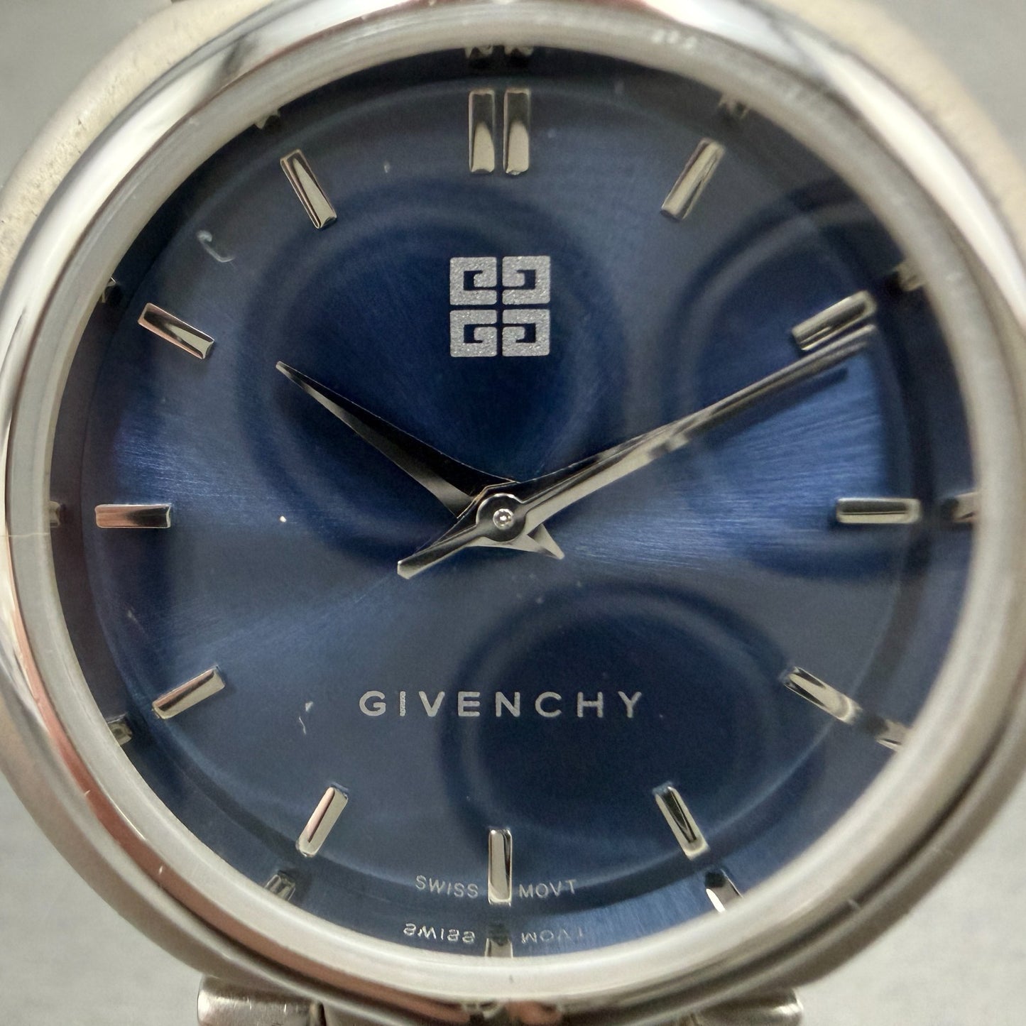 Givenchy Watch Men 32mm Blue Dial Silver Tone Round SY.18.XV New Battery1