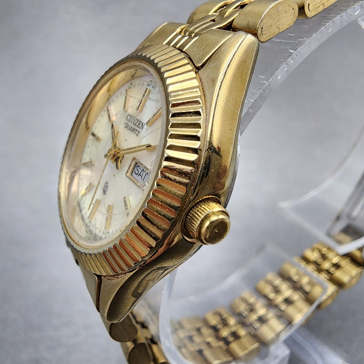 Citizen CQ President Watch Women 26mm MOP Dial Gold Tone Daydate Round New Batt2