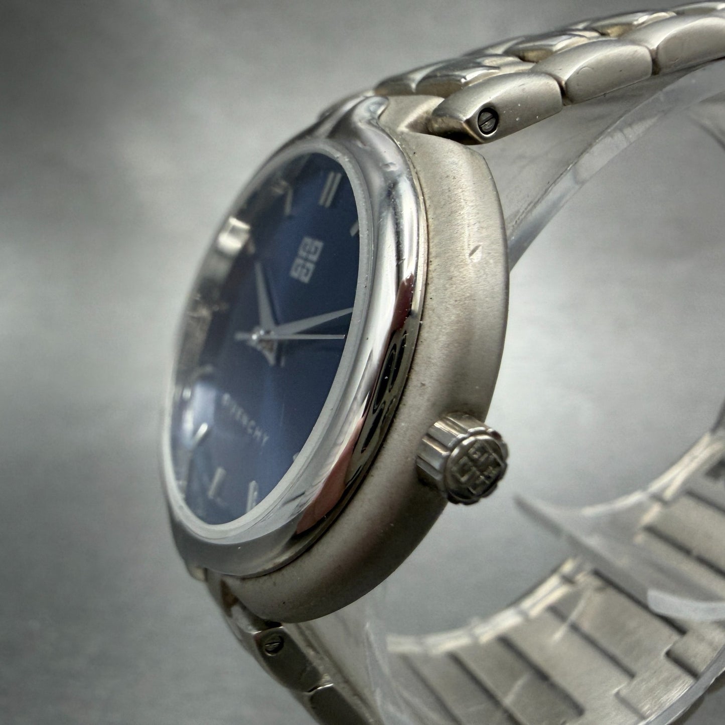 Givenchy Watch Men 32mm Blue Dial Silver Tone Round SY.18.XV New Battery2