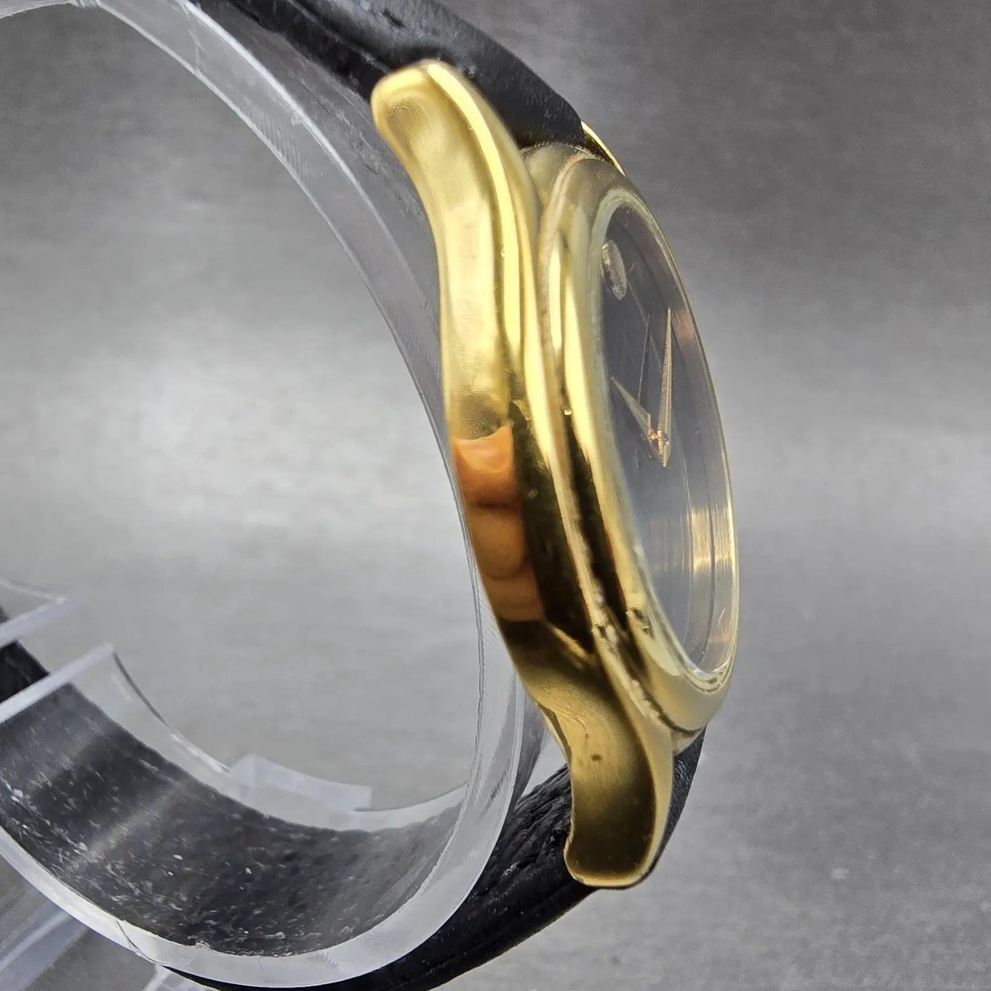 Movado Museum Watch Women 28mm Black Dial Gold Tone Round 87 E4 0823 New Battery3