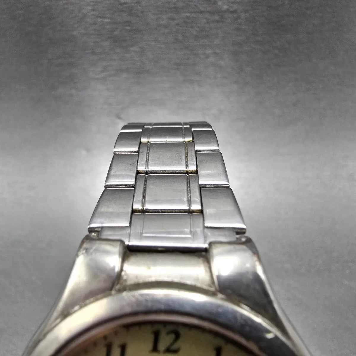 Citizen Q&Q Solar Watch Men 35mm Champagne Dial Silver Tone Round Bracelet Runs5