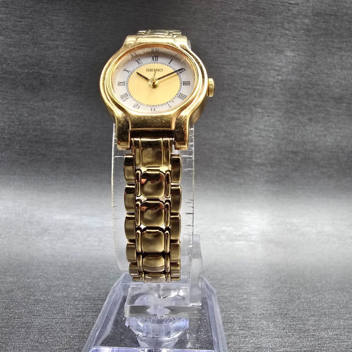 Seiko Watch Women 19mm Gold Dial Gold Tone Round V401-0289 New Battery VTG JPK5