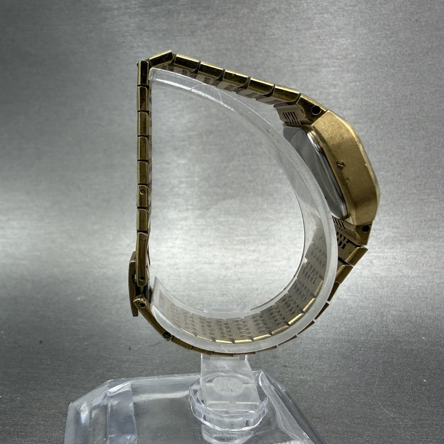 Seiko Digital Watch Women 23mm Gold Tone Month Date L012-5049 New Battery8