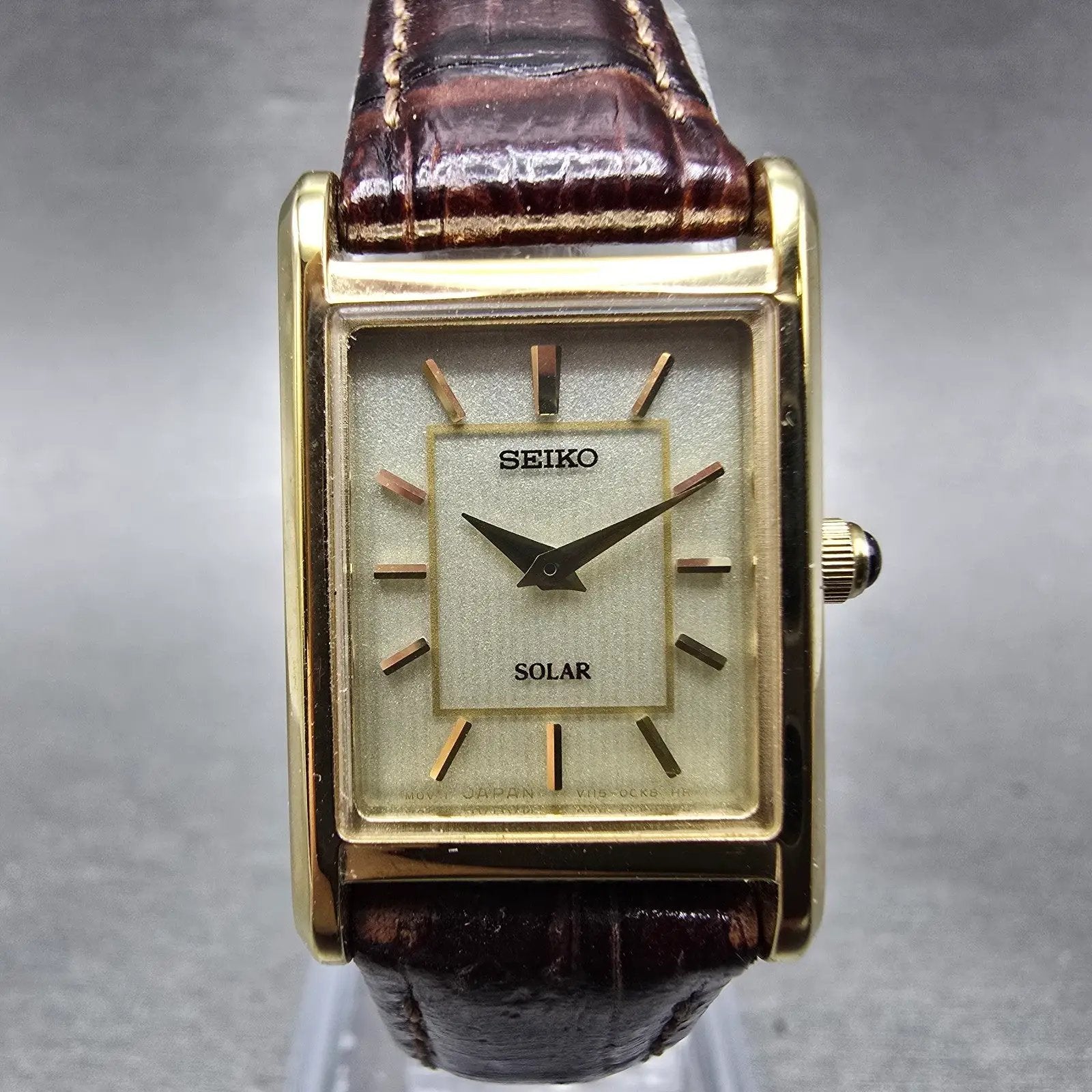 Seiko Solar Tank Watch Women 18mm Champagne Dial Gold Tone V115-0BD0 Runs0