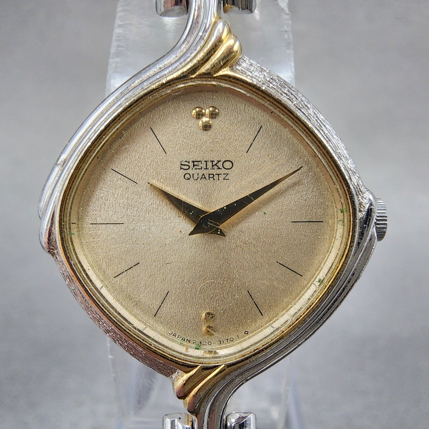Seiko Watch Women 23mm Champagne Dial Two Tone Vintage 23206620 New Battery1
