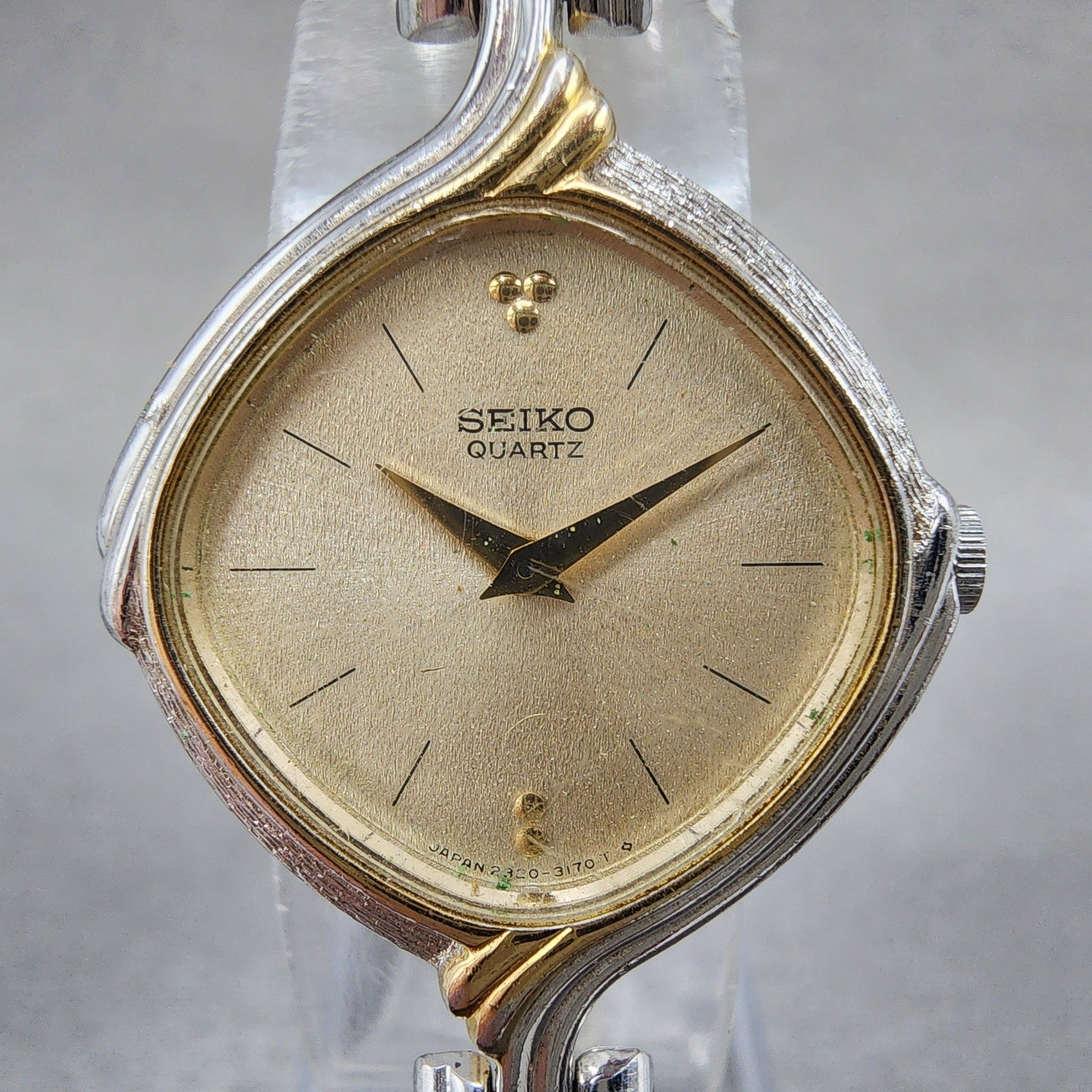 Seiko Watch Women 23mm Champagne Dial Two Tone Vintage 23206620 New Battery1