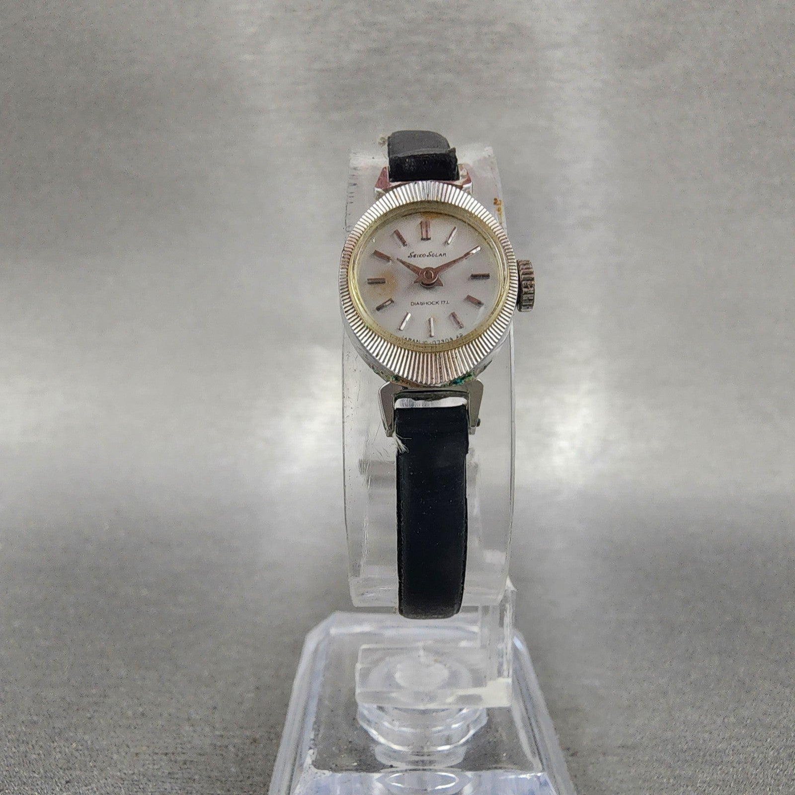 Seiko Solar Watch Women 15mm Silver Dial Silver Tone Manual Oval 100470 Runs5