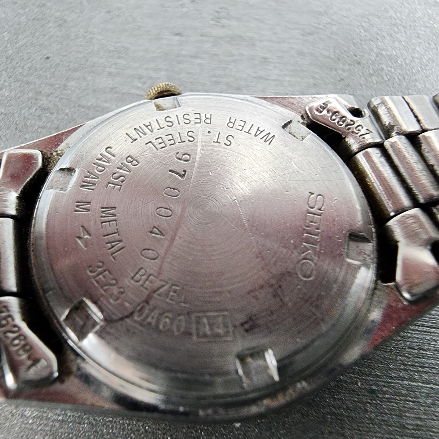 VTG Seiko SQ Watch Women 24mm Gold Dial Two Tone Daydate Round 3E230A60 New Bat9