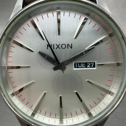 Nixon Sentry Watch Men 42mm Silver Dial Silver Tone Daydate Round New Battery1