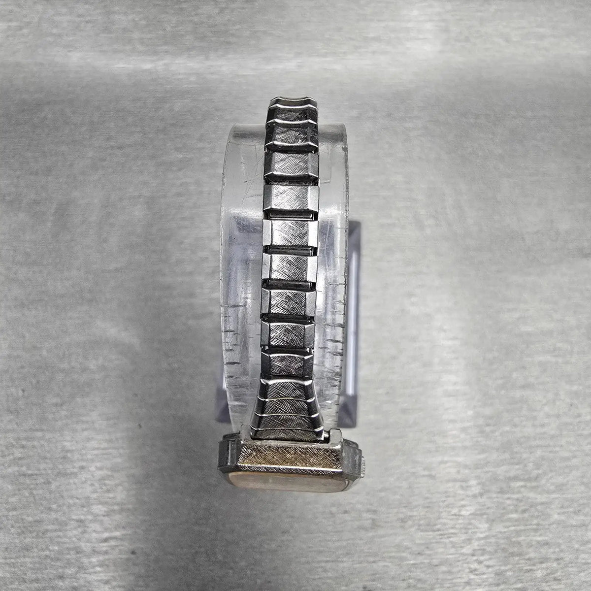 Seiko Watch Women 21mm Silver Dial Silver Tone Rectangle 2320-5119 New Battery3