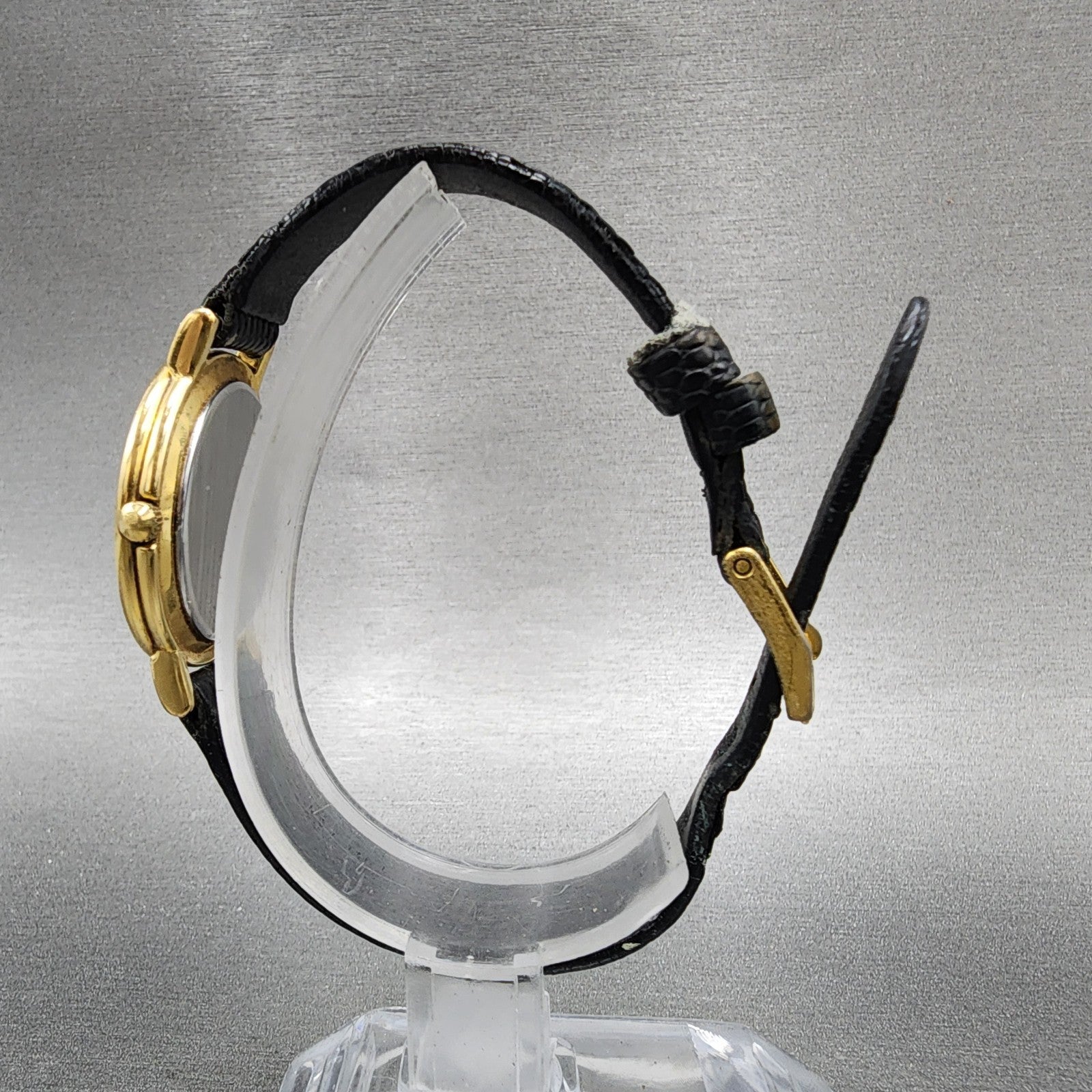 Movado Museum Watch Women 26mm Black Dial Gold Tone Round 87.49.822 New Battery6